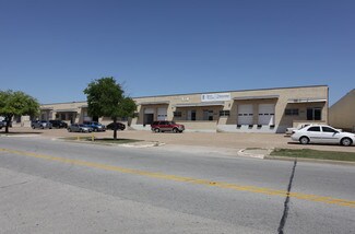 Plus de détails pour 3313-3327 Garden Brook Dr, Farmers Branch, TX - Industriel/Logistique à louer