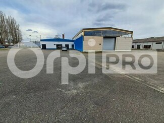 Plus de détails pour Local d'activités à louer