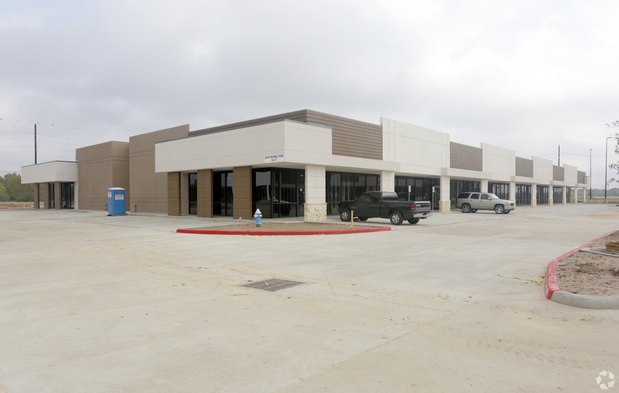 1227 Grand West Blvd, Katy, TX à louer Photo principale– Image 1 sur 52