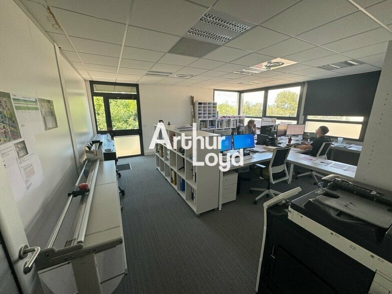 245 Route Des Lucioles, Sophia Antipolis à vendre - Photo intérieure – Image 2 sur 5