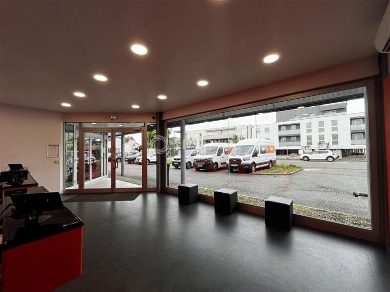 Local d’activités dans Souffelweyersheim à louer - Hall d’entrée – Image 3 sur 6