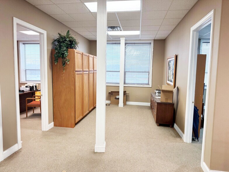 1139 Mishawaka Ave, South Bend, IN à vendre - Photo de l’immeuble – Image 2 sur 8