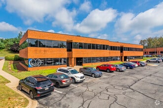 4000 Blackburn Ln, Burtonsville, MD à louer Photo de l’immeuble– Image 1 sur 3
