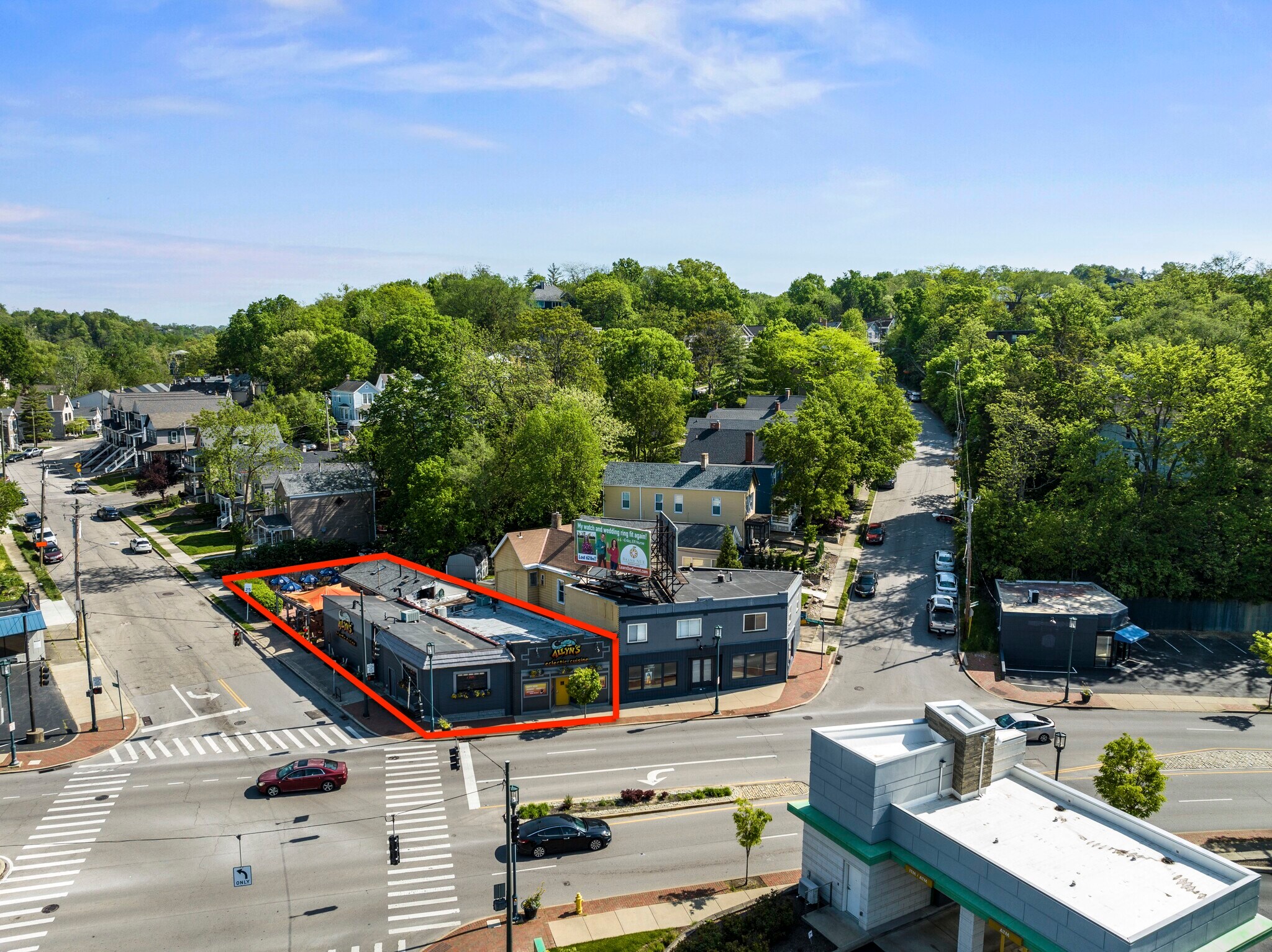 404 Hoge St, Cincinnati, OH à vendre Photo principale– Image 1 sur 8
