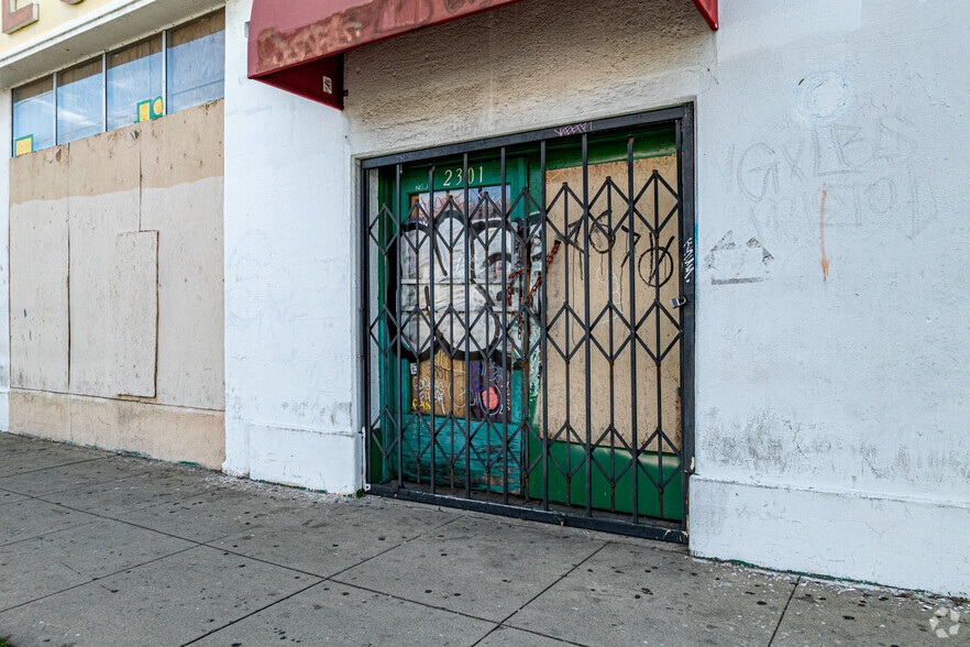 2315 S Hill St, Los Angeles, CA à vendre - Photo de l’immeuble – Image 3 sur 8