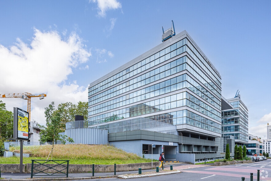 345 Avenue Georges Clemenceau, Nanterre à louer - Photo de l’immeuble – Image 2 sur 3