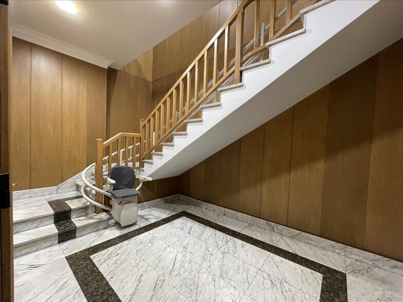 Rúa Do Xeneral Pardiñas, Santiago de Compostela, La Coruna à vendre - Photo de l’immeuble – Image 2 sur 6