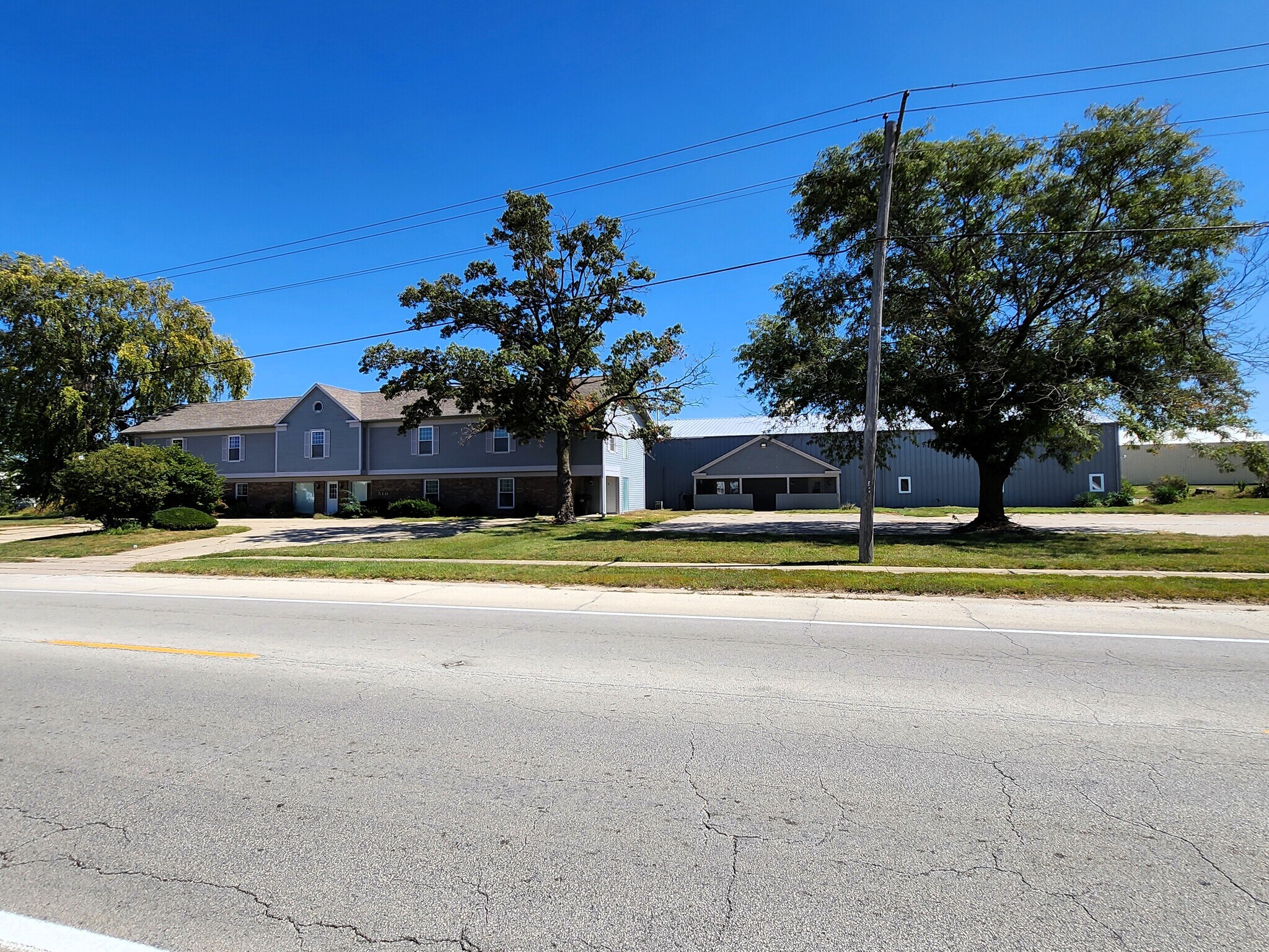 510-512 S Staley Rd, Champaign, IL à louer Photo principale– Image 1 sur 2