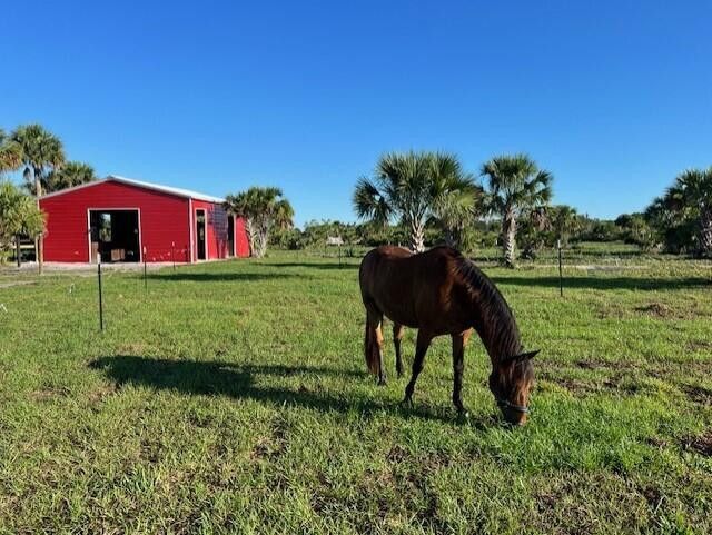 1303 Cabbage Ln, Okeechobee, FL à vendre - Photo de l’immeuble – Image 2 sur 17