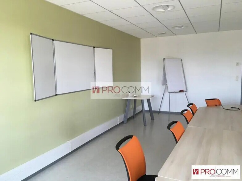 Bureau dans Chartres à louer - Photo de l’immeuble – Image 3 sur 7