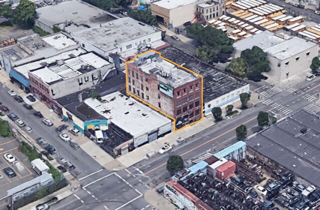 1943 Pitkin Ave, Brooklyn, NY à louer - Photo de l’immeuble – Image 3 sur 8
