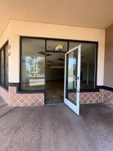 5533-5549 Philadelphia St, Chino, CA à louer Photo de l’immeuble– Image 1 sur 4