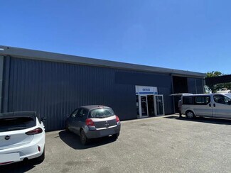 Plus de détails pour Local d'activités à louer