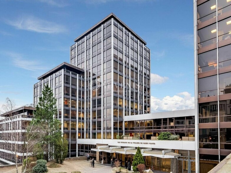 1 Rue Royale, Saint-Cloud à louer - Photo de l’immeuble – Image 1 sur 9