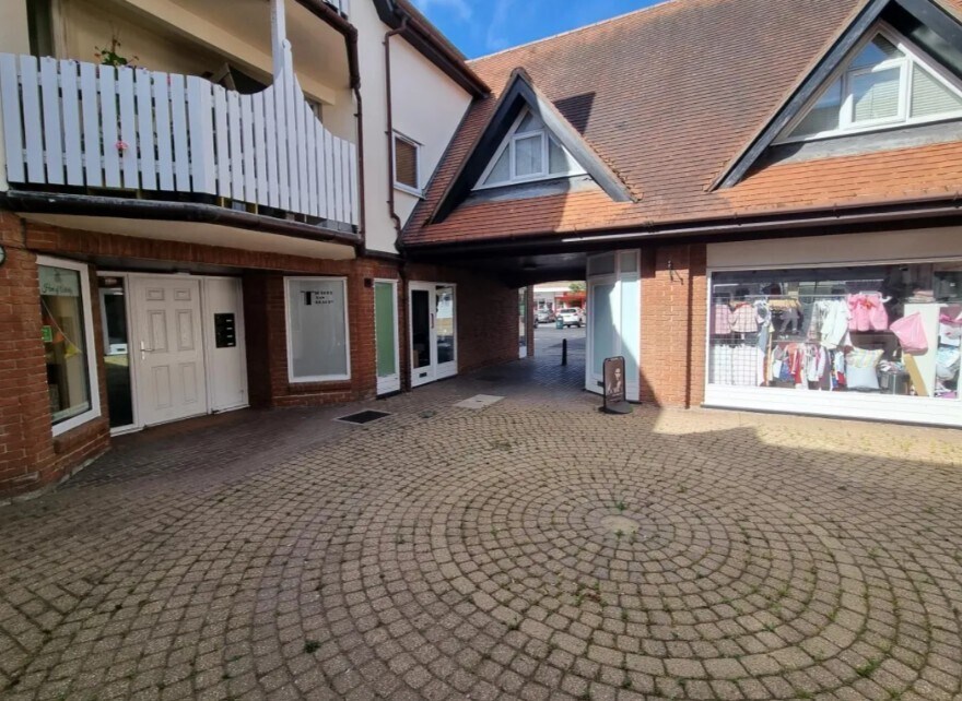 3 Mynott Court, Church Road, Tiptree à louer Photo de l’immeuble– Image 1 sur 4
