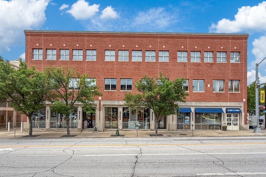 521 E Locust St, Des Moines, IA à louer - Photo de l’immeuble – Image 1 sur 3
