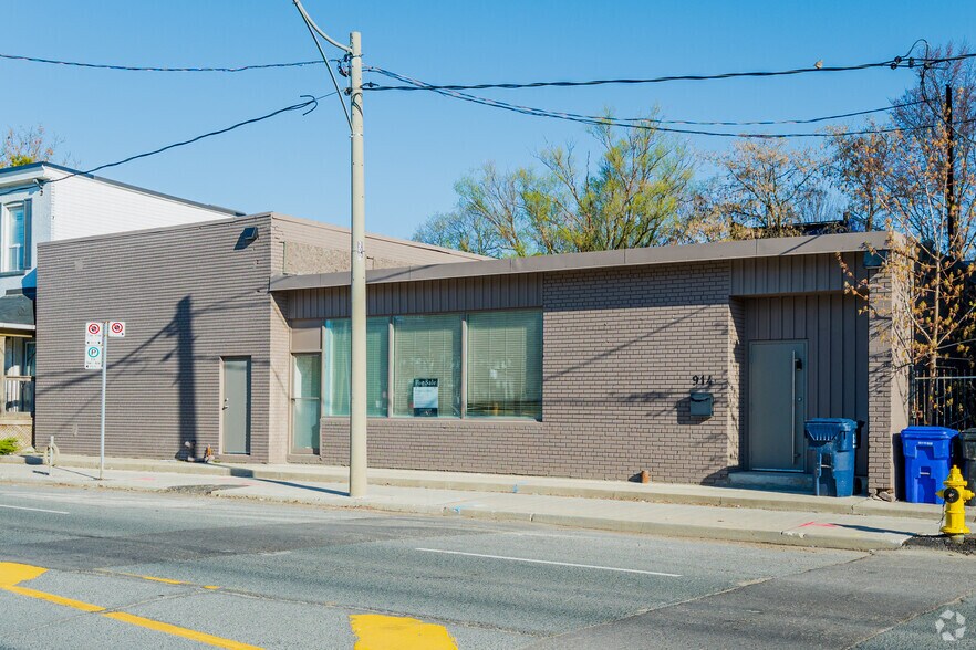 914 Eastern Ave, Toronto, ON à vendre - Photo de l’immeuble – Image 3 sur 3