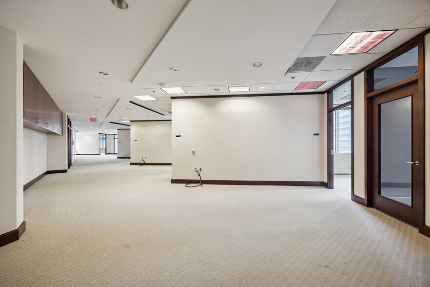 580 Westlake Park Blvd, Houston, TX à louer - Photo intérieure – Image 3 sur 31