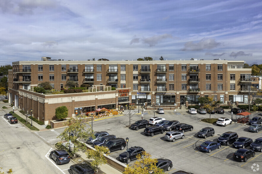 Touhy Ave, Park Ridge, IL à louer - Photo de l’immeuble – Image 1 sur 16