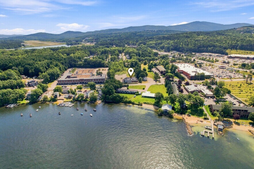 95 Lake St, Gilford, NH à vendre - Photo de l’immeuble – Image 2 sur 50