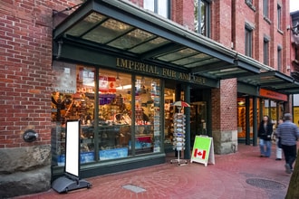 141 Water St, Vancouver, BC à louer Photo de l’immeuble– Image 2 sur 2