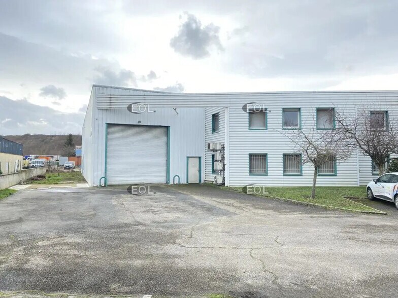 Industriel/Logistique dans Toussieu à louer - Photo de l’immeuble – Image 2 sur 11