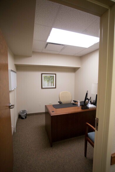 399 Farmington Ave, Farmington, CT à louer - Photo intérieure – Image 3 sur 11