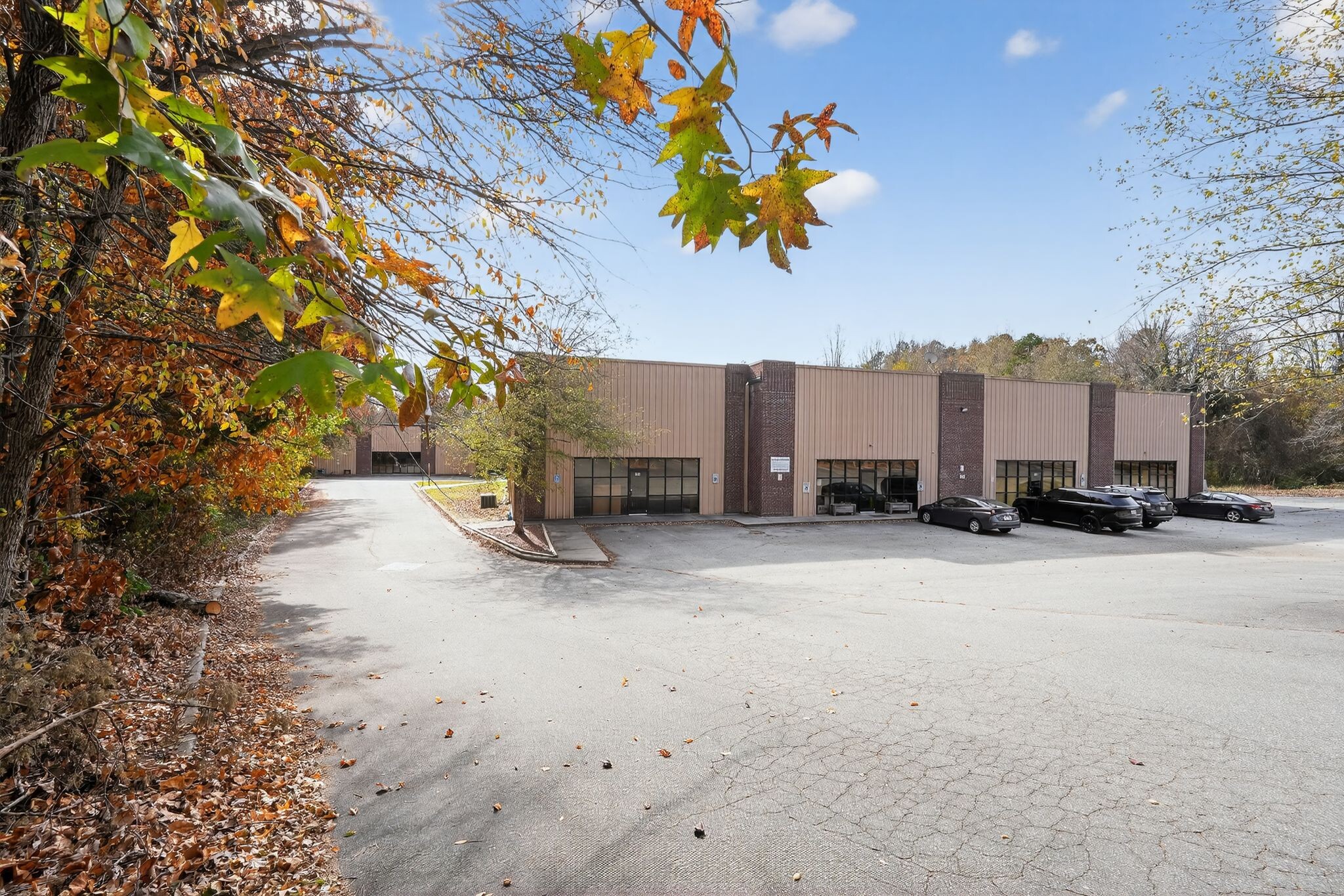 209 Swathmore Ave, High Point, NC à louer Photo de l’immeuble– Image 1 sur 8