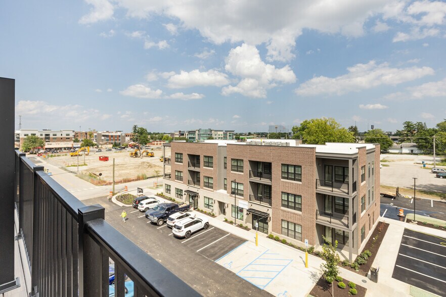 8723 South St, Fishers, IN à louer - Photo de l’immeuble – Image 2 sur 12