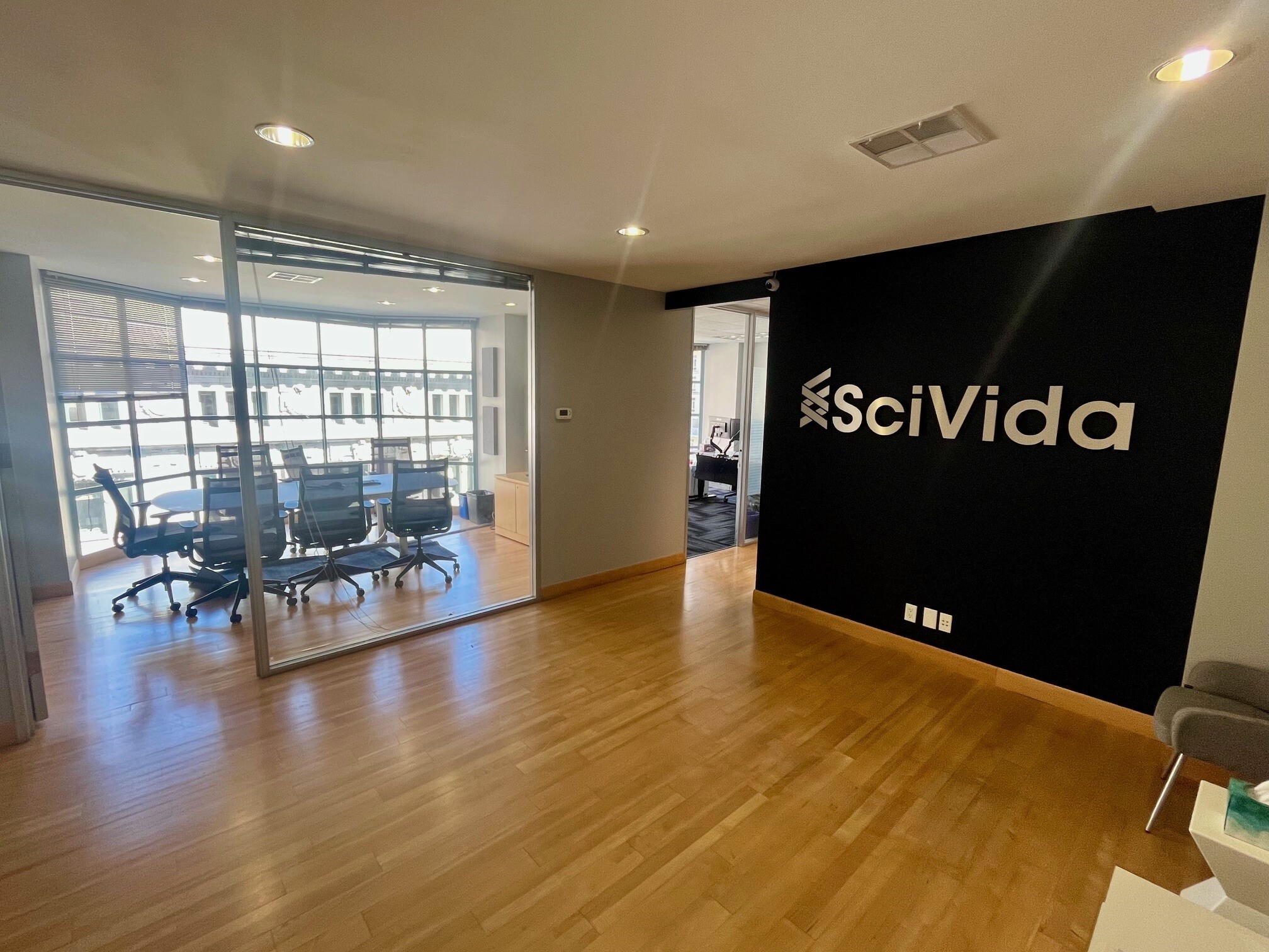 401-423 Washington St, San Francisco, CA à louer Photo intérieure– Image 1 sur 9