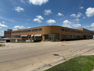 Plus de détails pour 301 W 3rd St, Sterling, IL - Industriel/Logistique à louer