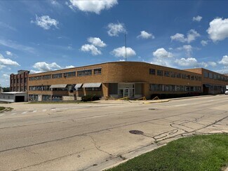 Plus de détails pour 301 W 3rd St, Sterling, IL - Industriel/Logistique à louer