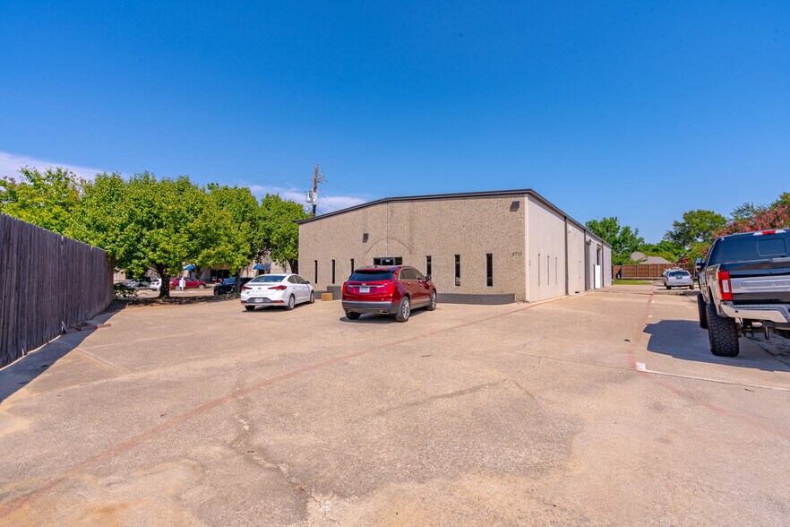 6709-6711 Colleyville Blvd, Colleyville, TX à louer - Photo de l’immeuble – Image 2 sur 4