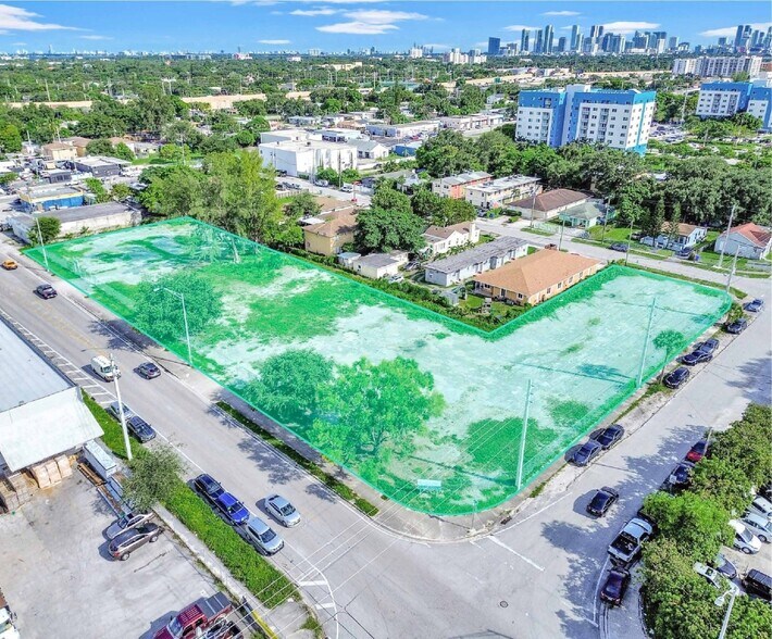 740 NW 71st st, Miami, FL à vendre - Photo de l’immeuble – Image 3 sur 4
