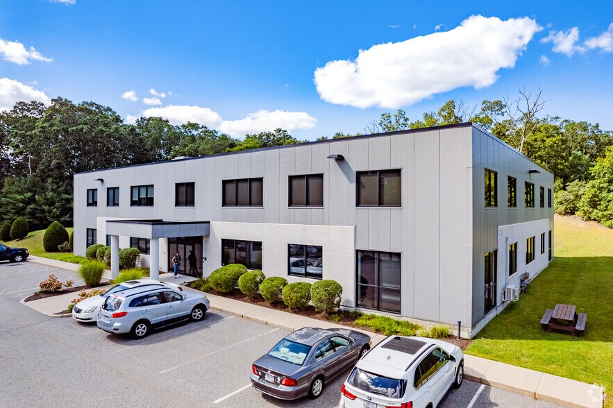 37 Thurber Blvd, Smithfield, RI à louer - Photo de l’immeuble – Image 3 sur 5