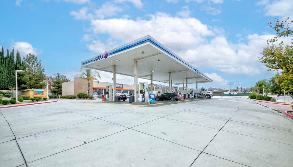 31505 Castaic Rd, Castaic, CA à vendre - Photo de l’immeuble – Image 3 sur 7