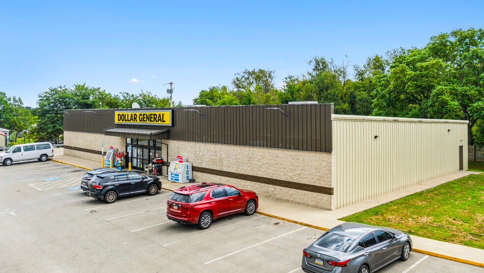 6183 Tuscarawas Rd, Industry, PA à vendre - Photo de l’immeuble – Image 2 sur 5