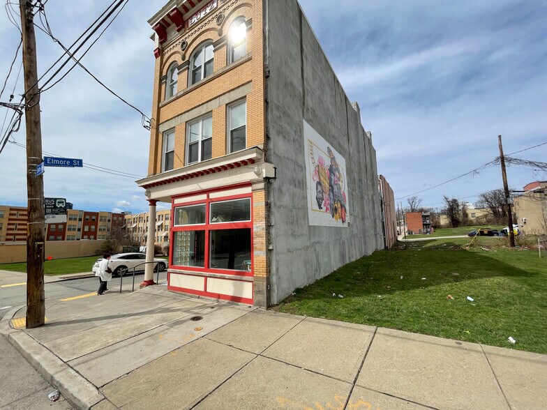 2145 Centre Ave, Pittsburgh, PA à vendre - Photo de l’immeuble – Image 2 sur 16