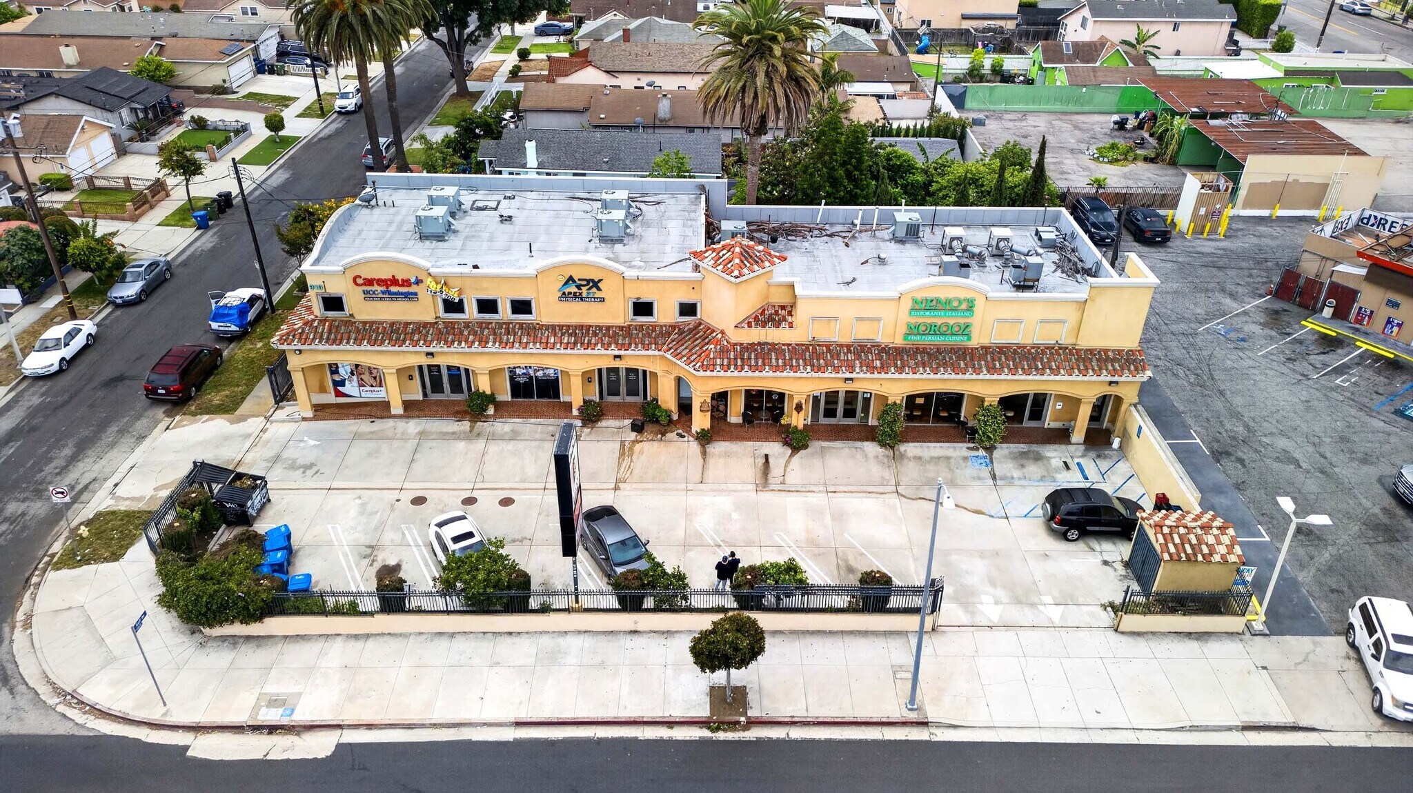 910 W Pacific Coast Hwy, Wilmington, CA à louer Photo de l’immeuble– Image 1 sur 14