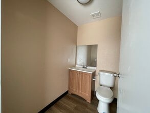 3894 Spring Mountain Rd, Las Vegas, NV à vendre Photo intérieure– Image 1 sur 6