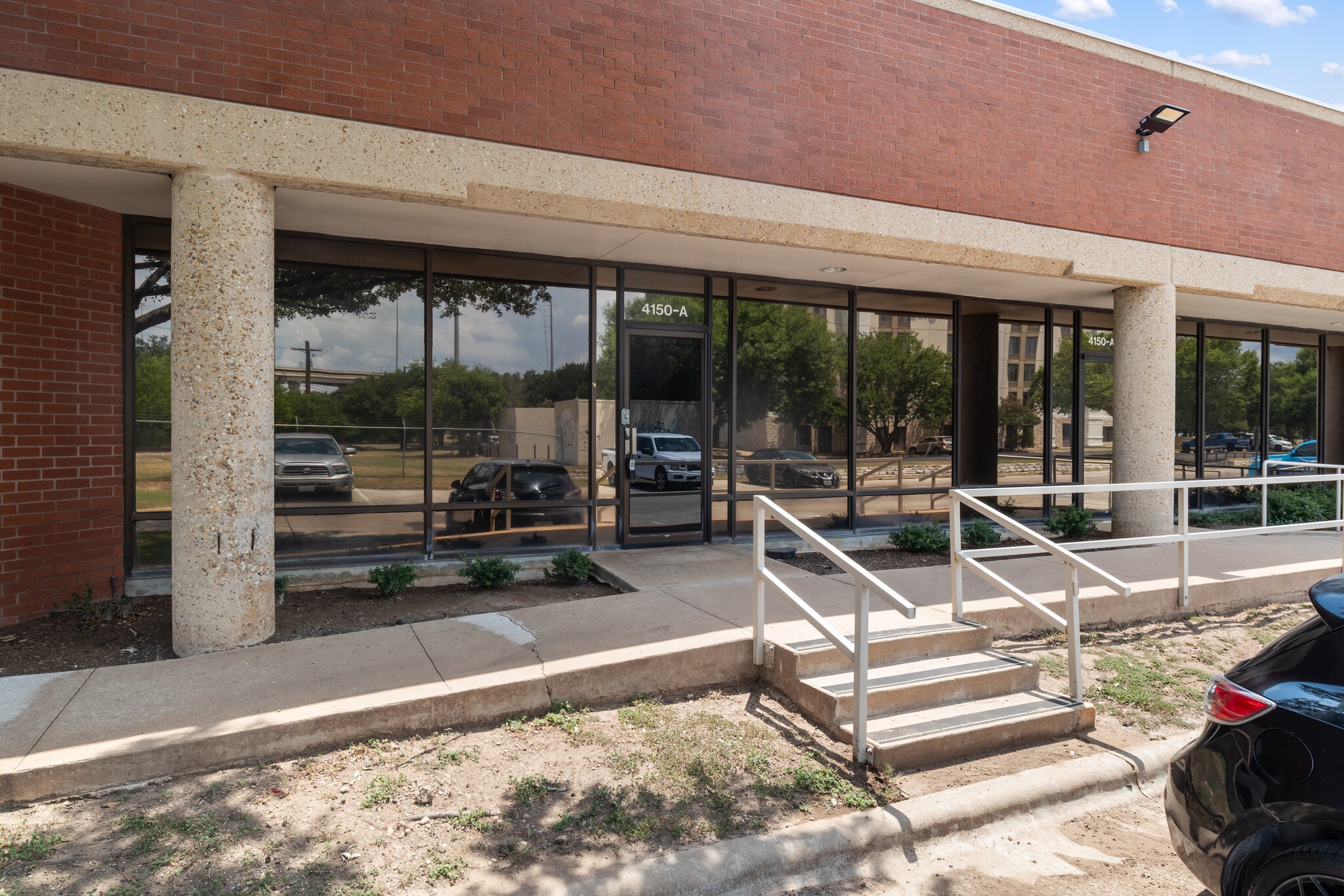 4150 Freidrich Ln, Austin, TX à louer Photo de l’immeuble– Image 1 sur 14