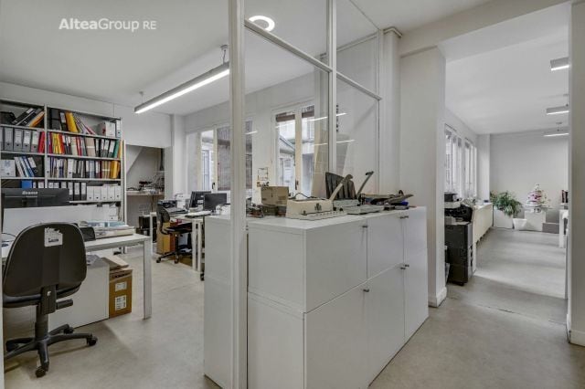 Bureau dans Paris à vendre - Photo de l’immeuble – Image 2 sur 10