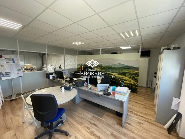 Industriel/Logistique dans Saint-Victoret à louer - Photo de l’immeuble – Image 2 sur 5