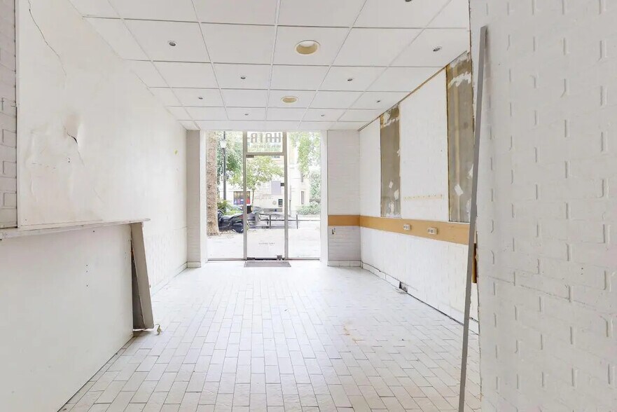 Local commercial dans Paris à louer - Photo de l’immeuble – Image 2 sur 5