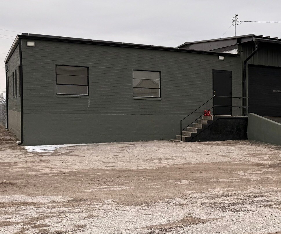 2011 Hull Ave, Des Moines, IA à louer Photo principale– Image 1 sur 15