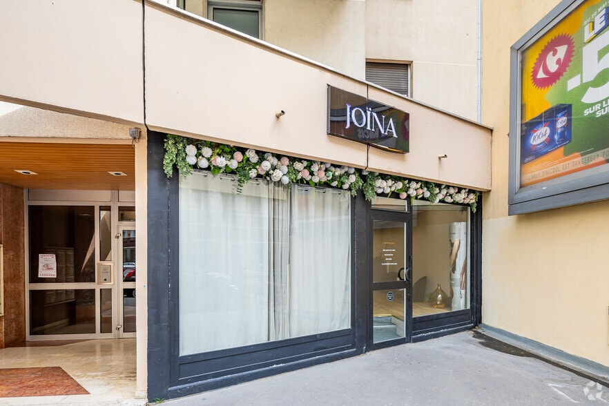 Immeuble residentiel dans Lyon à vendre - Photo de l’immeuble – Image 2 sur 4