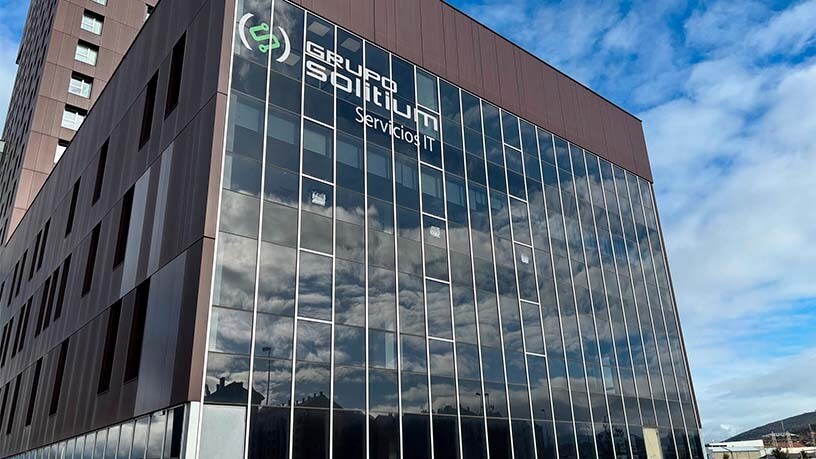 Calle Ronda del Norte, Ponferrada, León à vendre - Photo de l’immeuble – Image 3 sur 6