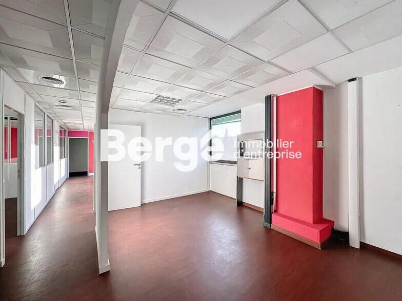 Bureau dans Le Cannet à louer - Photo de l’immeuble – Image 2 sur 13