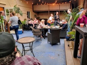 826 S Victory Blvd, Burbank, CA à louer Autre– Image 2 sur 4