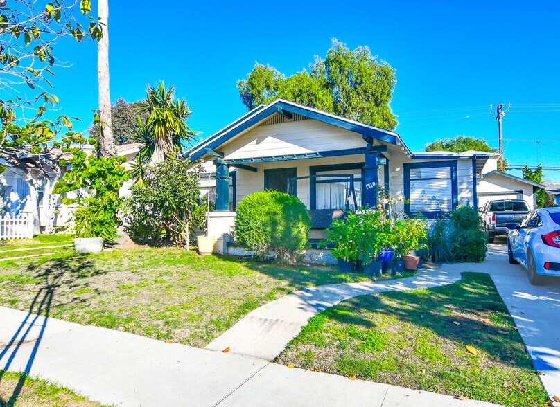 1710 Freeman Ave, Long Beach, CA à vendre - Photo de l’immeuble – Image 3 sur 6